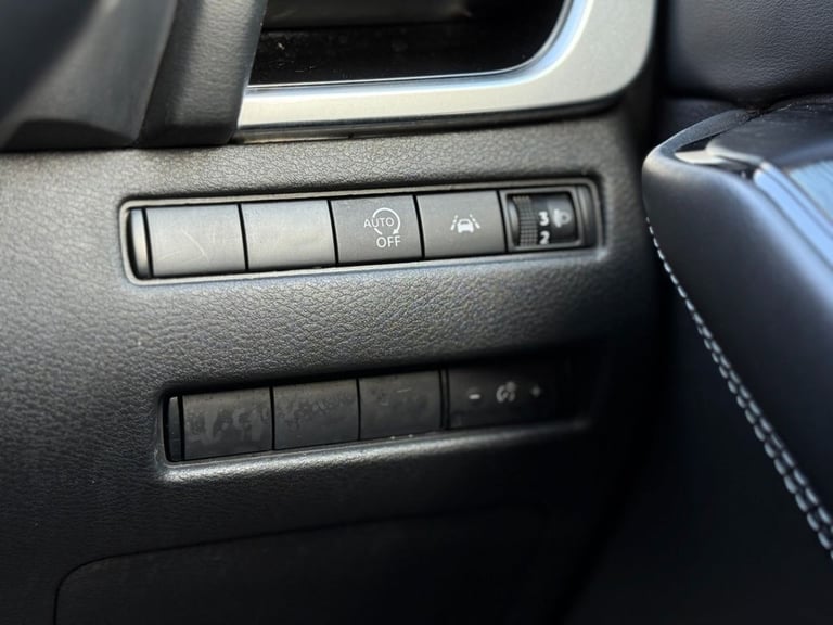 2021 Nissan Qashqai 1.3 DiG-T MH 158 N-Connecta 5dr 4WD Xtronic HATCHBACK PETROL Automatic