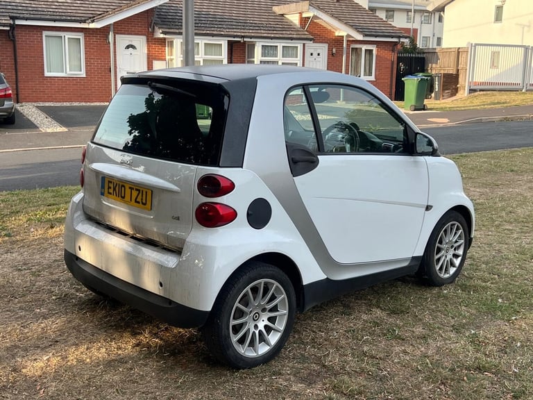 2010 smart fortwo CDI Passion 2dr Softouch Auto [Luxury Pack] [2010] COUPE Diesel Automatic