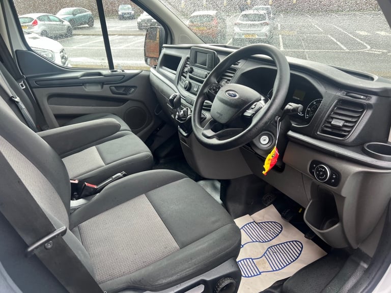 2019 Ford Transit Custom 2.0 TDCi 300/105ps Low Roof Van L2 PANEL VAN Diesel Manual