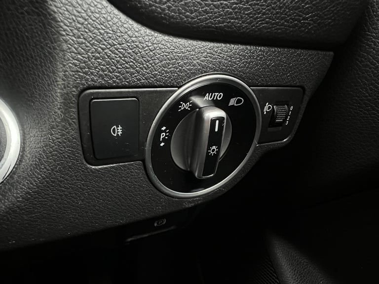 MERCEDES-BENZ CLA 2.1 CLA200 CDI Sport 2015