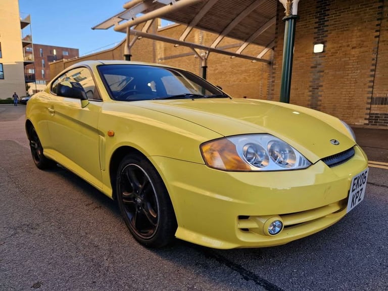 image for  Hyundai SCoupe SE – 2.0 Petrol Automatic | 3-Door Sport Coupe | Full Service History | 114K Miles ✨