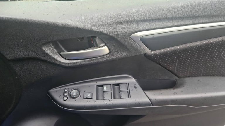 2014 Honda jazz hybrid automatic