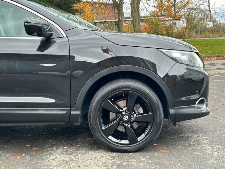 2017 Nissan Qashqai 1.5 dCi N-Connecta SUV 5dr Diesel Manual 2WD Euro 6 (s/s) (110 ps) HATCHBACK ...