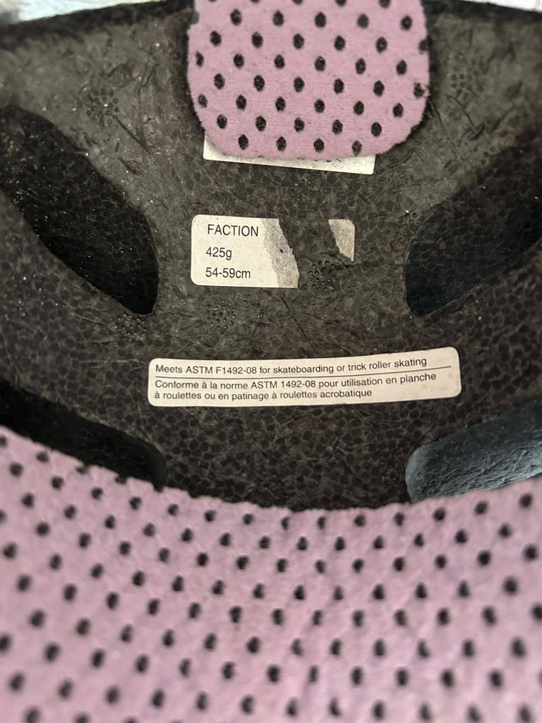 Blindside adjustable quad skates size 4-7 with safety gear.