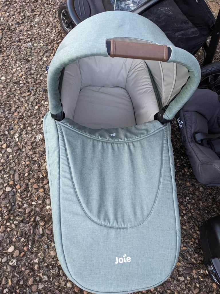 Joie Versatrax E Trio + Extras