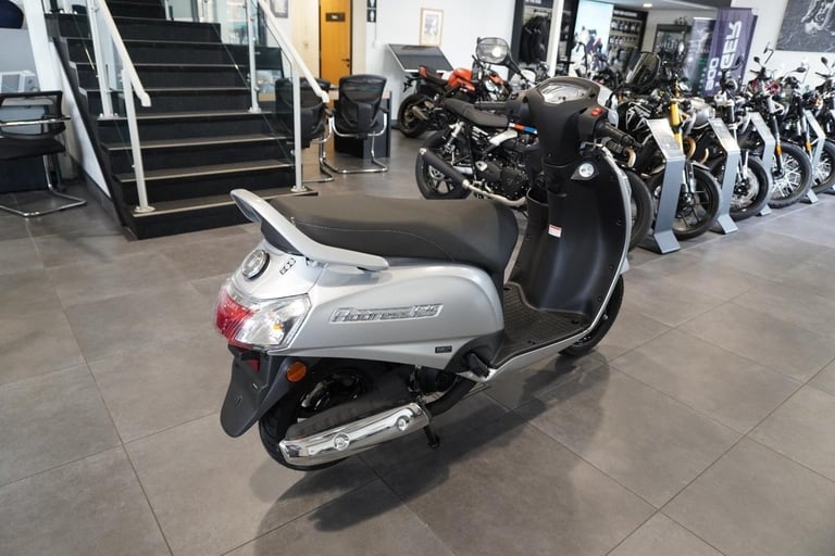 Suzuki Address 125, 2025, Platinum Silver. IN STOCK NOW