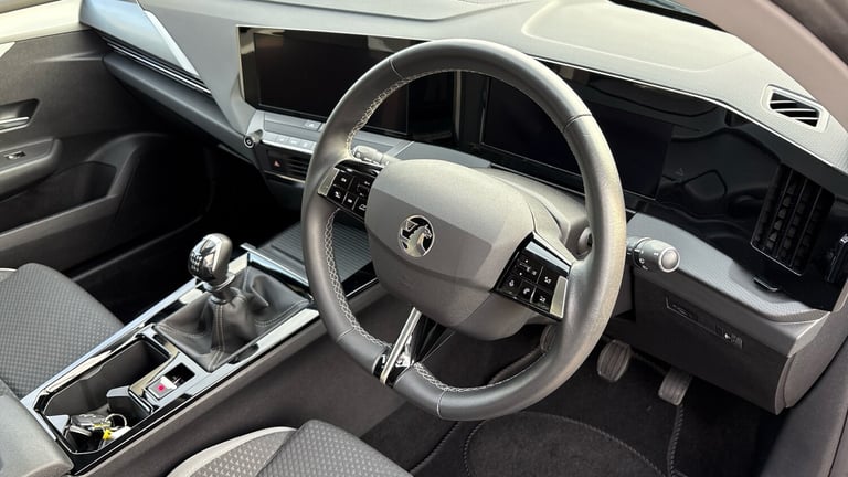 2022 Vauxhall Astra 1.2 Turbo Design 5dr HATCHBACK PETROL Manual