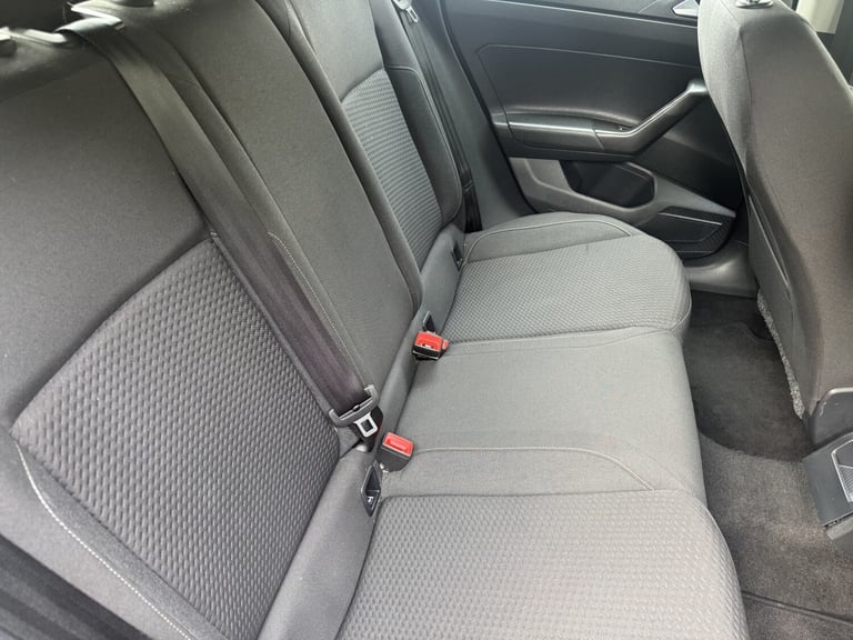 VOLKSWAGEN POLO 1.0 SE 2018