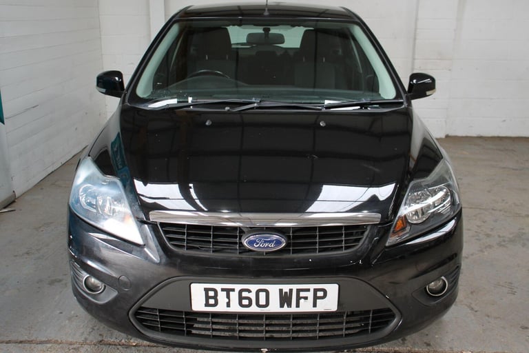 2011 Ford Focus 1.6 Zetec 5dr HATCHBACK PETROL Manual
