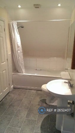 2 bedroom flat in Hazel Covert, Thetford, IP24 (2 bed) (#2652407)