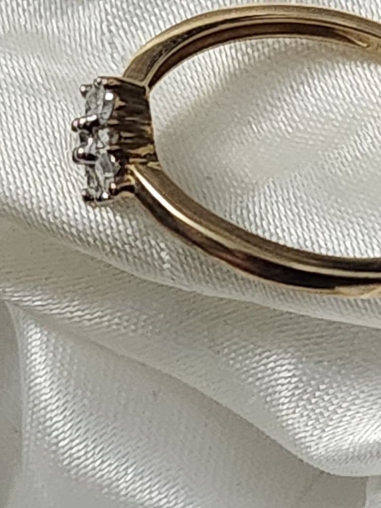 9ct Gold Certified Natural Diamond Ring Size Q Brand new 