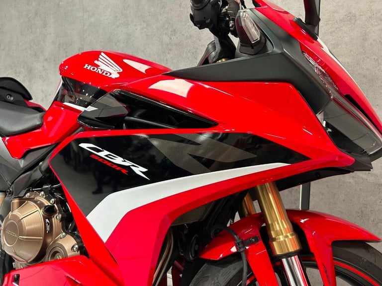 2024 Honda CBR500R - 2276 miles - 1 OWNER!