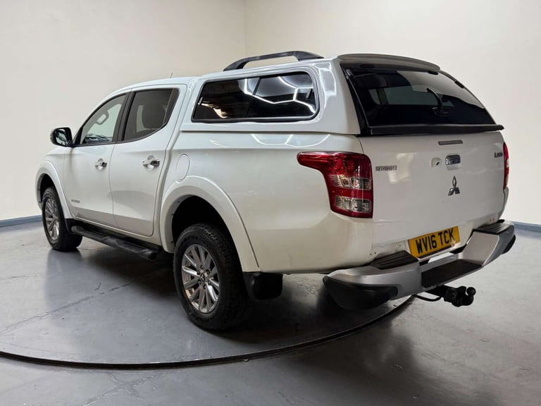 2016 Mitsubishi L200 2.4 DI-D DC Warrior 4WD Euro 5 4dr Pickup Diesel Manual