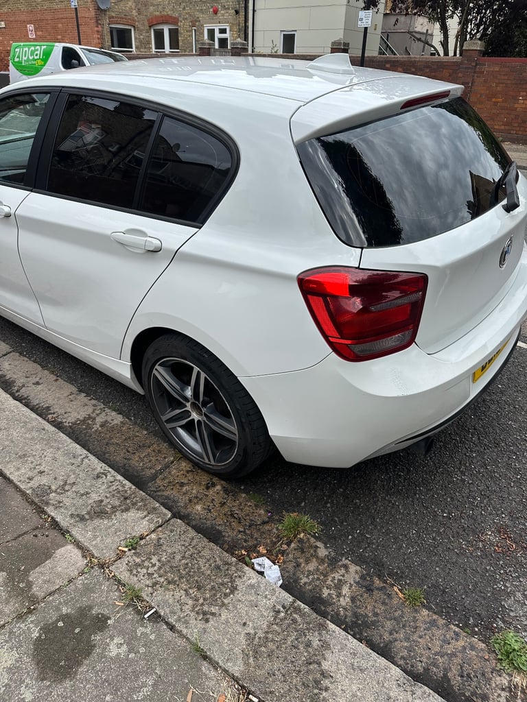 BMW, 1 SERIES, Hatchback, 2012, Manual, 1598 (cc), 5 doors