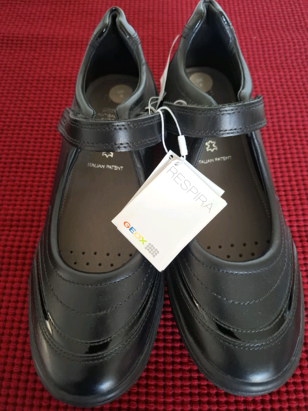 image for *New* Girls Geox black leather school shoes-Size 6