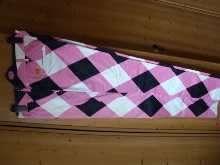 image for GOLF TROUSERS AND GOLF SHOES