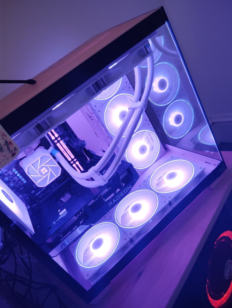 Pink gaming pc 