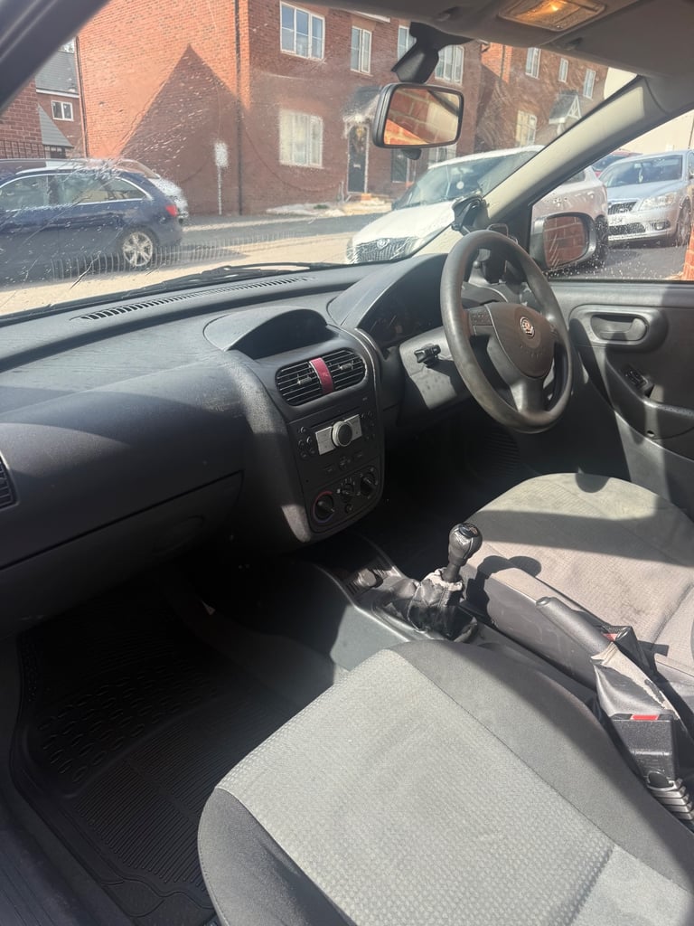 Vauxhall corsa 1.2- 12 Months MOT- Low mileage 
