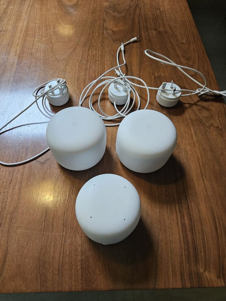 image for Google Nest Bundle: 2 routers (H2D models) + 1 WIFI point