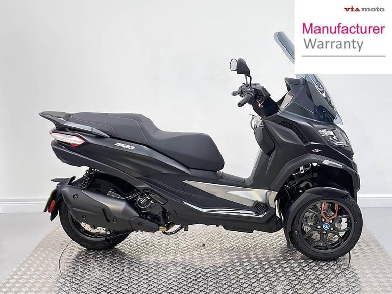 PIAGGIO MP3 530 EXCLUSIVE - 1 Mile - 2022 - 2022 - 1 miles | in Sheffield,  South Yorkshire | Gumtree