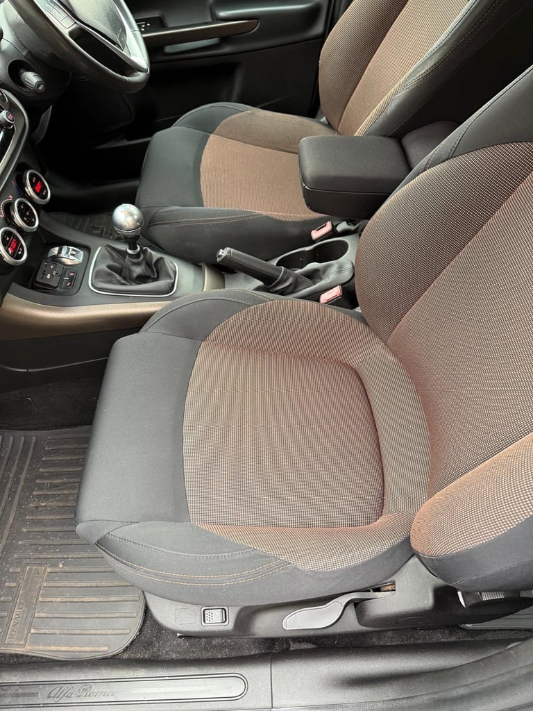 Alfa Romeo, GIULIETTA, Hatchback, 2015, Manual, 1956 (cc), 5 doors