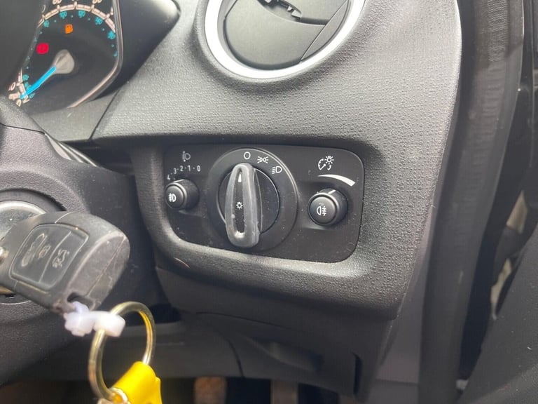 2016 Ford Fiesta 1.25 Zetec Euro 6 5dr Hatchback Petrol Manual