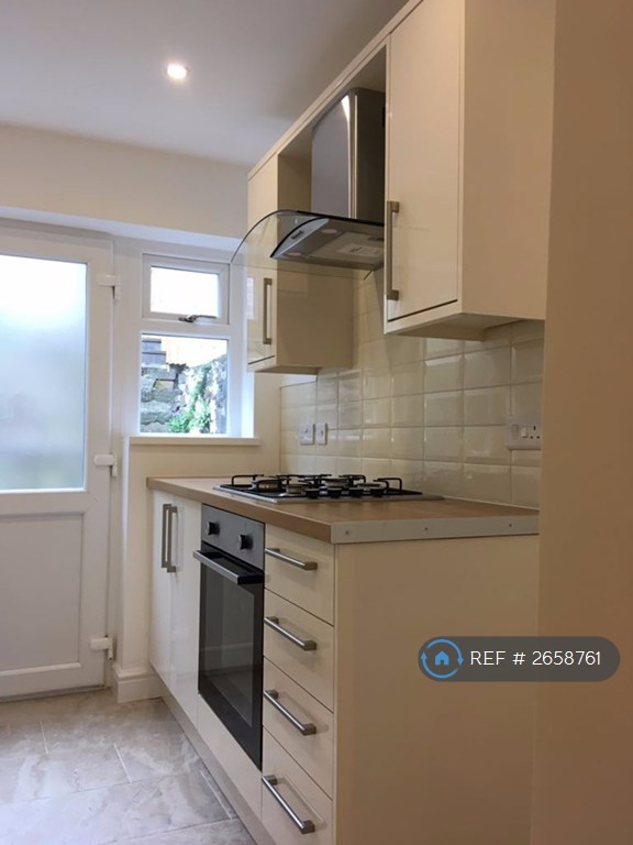 3 bedroom house in Tyisaf, Pentre, CF41 (3 bed) (#2658761)