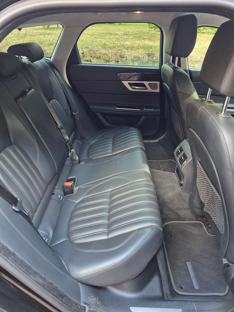 Jaguar, XF, Estate, 2018, Other, 1997 (cc), 5 doors