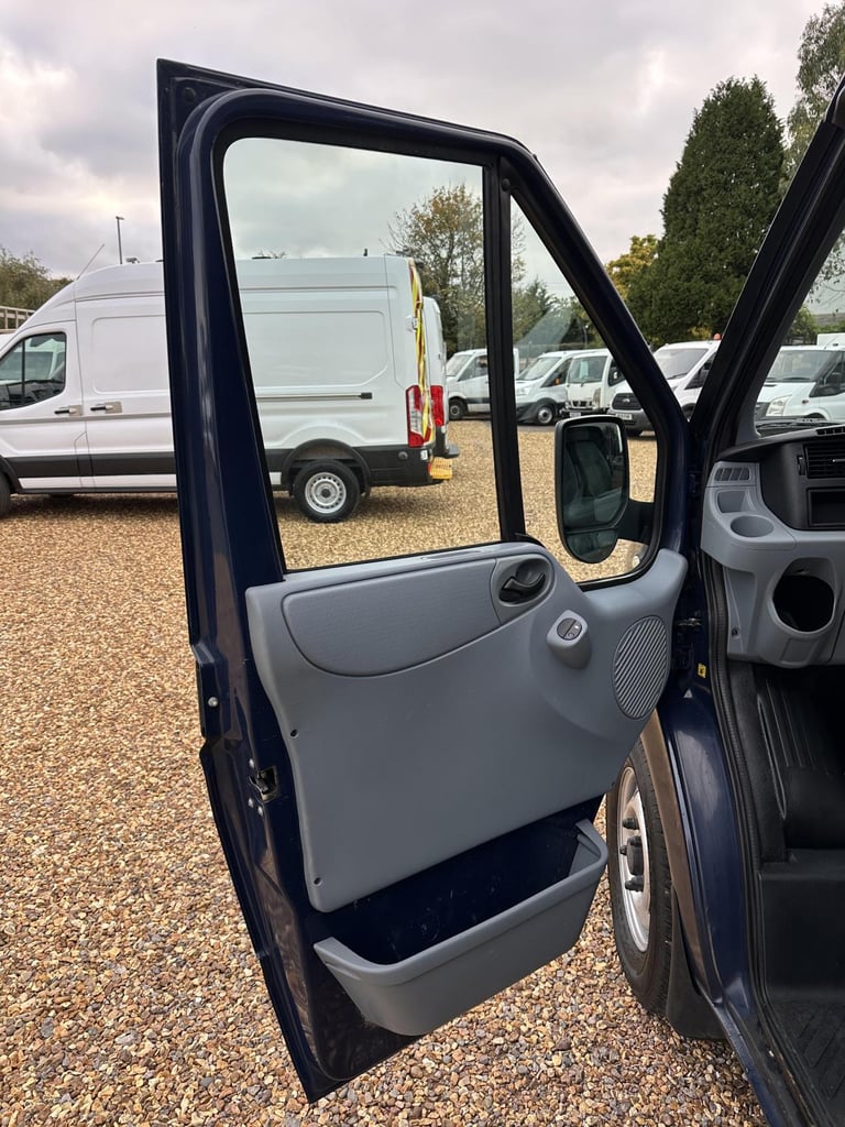 2013 Ford Transit High Roof Van TDCi 125ps PANEL VAN DIESEL Manual
