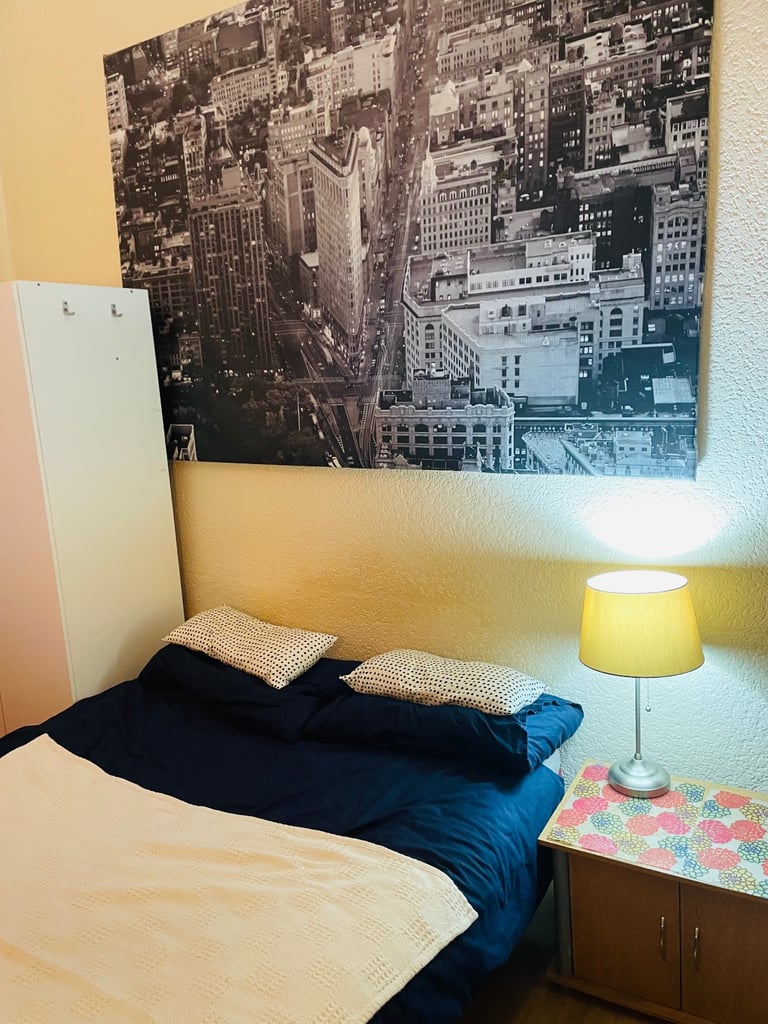 Large room for rent near city £400 all bills included apart from electricity 