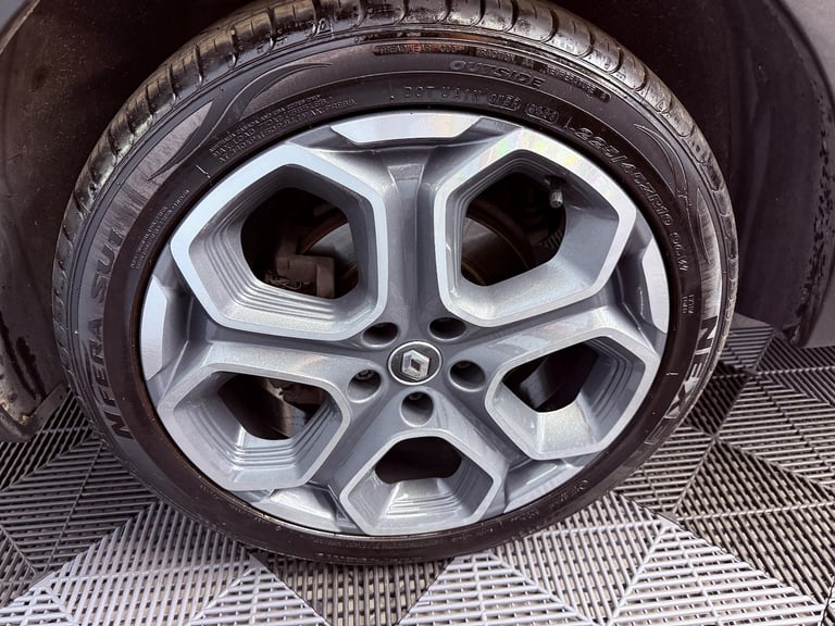 2017 Renault Kadjar 1.5 dCi Dynamique S Nav EDC Euro 6 (s/s) 5dr HATCHBACK Diesel Automatic