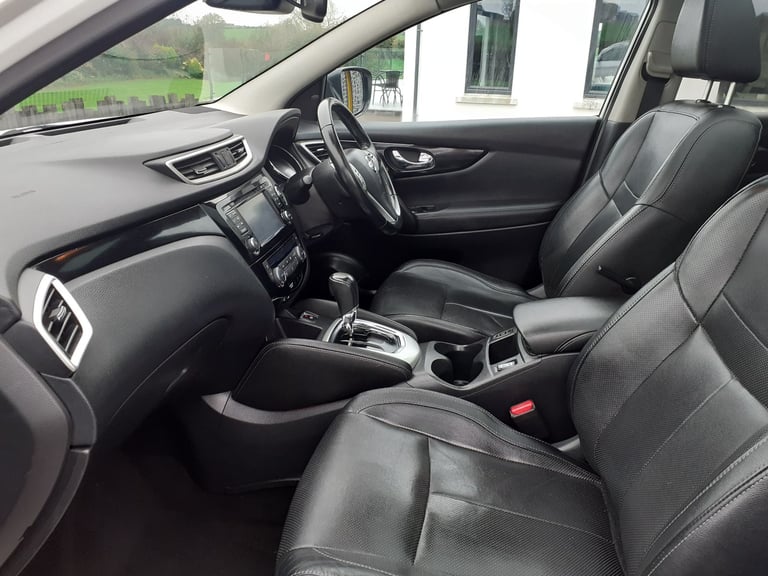 2014 QASHQAI TEKNO 1.6 DIESEL DCi * AUTOMATIC *
