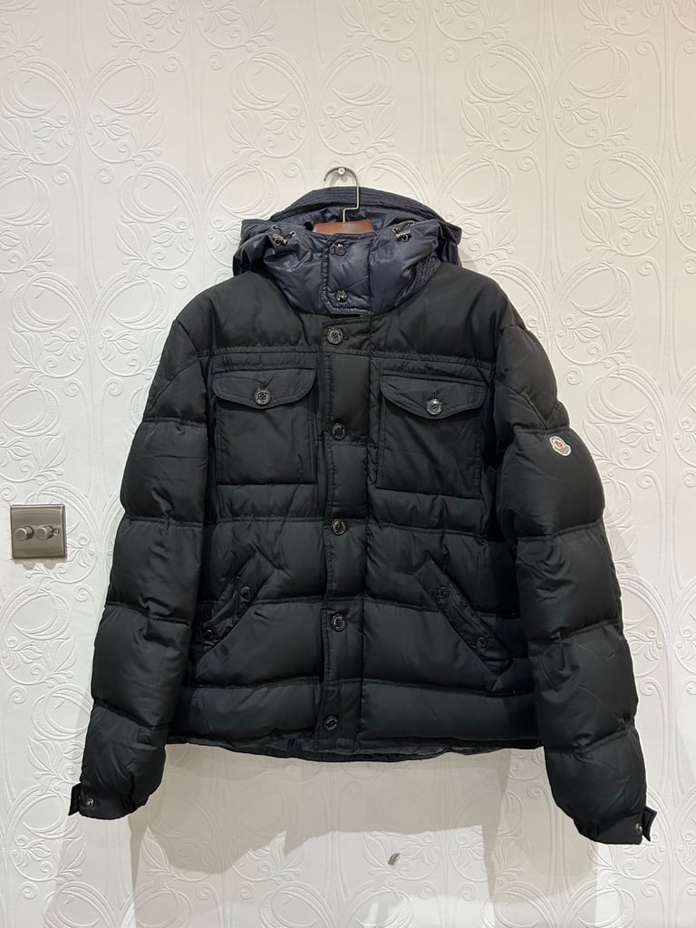image for Beautiful Mens Moncler Jacket Size 4 (Moncler Large) - Black Blue 2 Tone RRP £1450