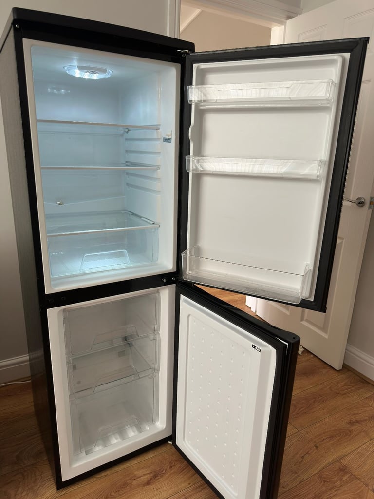 Bush Fridge Freezer Refrigerator Frost Free Black 2 Dorr Free Standing