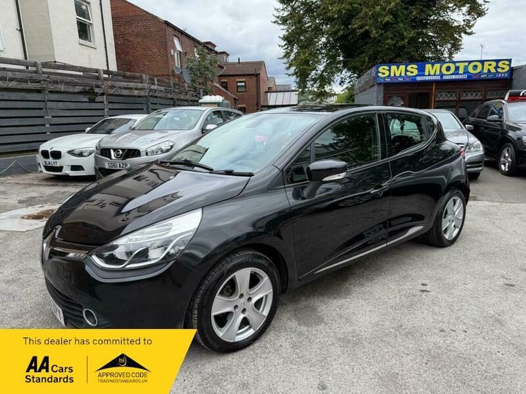image for 2015 Renault Clio 0.9 TCe Dynamique Nav Euro 6 (s/s) 5dr HATCHBACK Petrol Manual