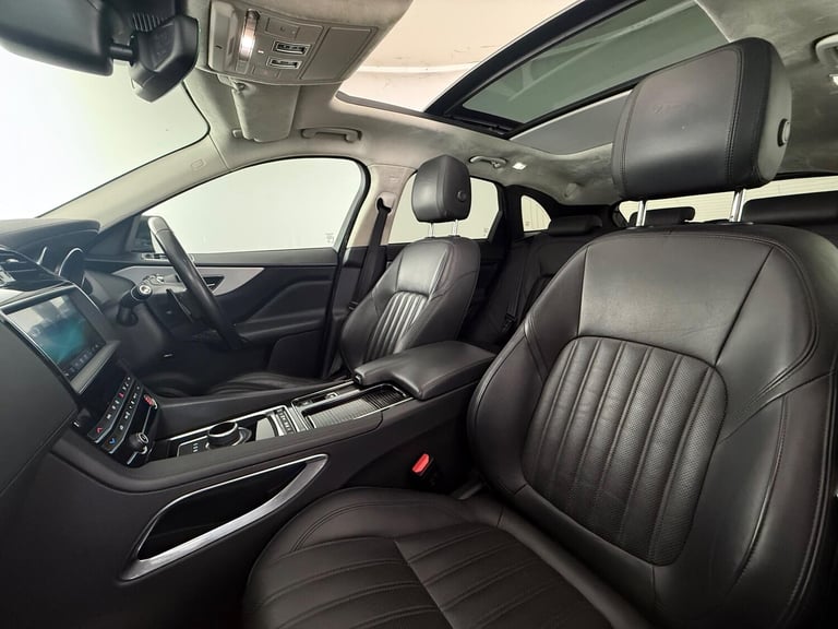 2019 Jaguar F-Pace 2.0 P250i Portfolio Auto AWD Euro 6 (s/s) 5dr ESTATE Petrol Automatic