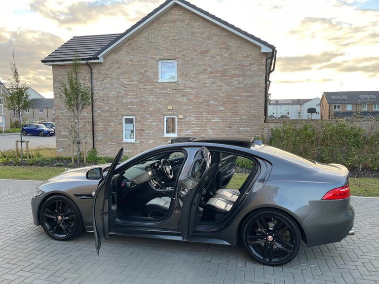 Jaguar, XE, Saloon, 2016, Manual, 1999 (cc), 4 doors