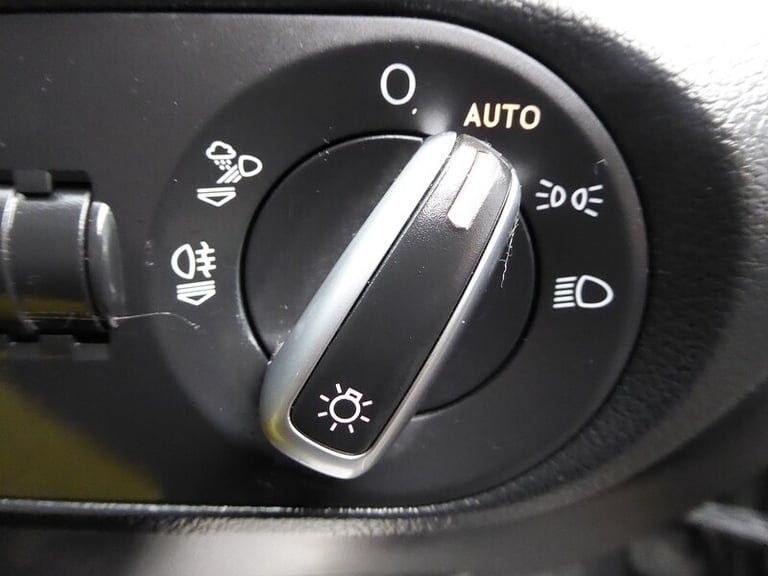 2015 Audi Q3 2.0T FSI Quattro S Line Plus 5dr S Tronic ESTATE PETROL Automatic