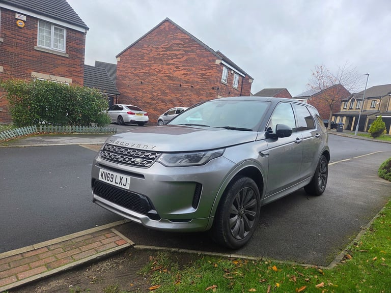 image for Land Rover Discovery Sport  2.0 D180 MHEV R-Dynamic SE Auto 4WD  7 seater 