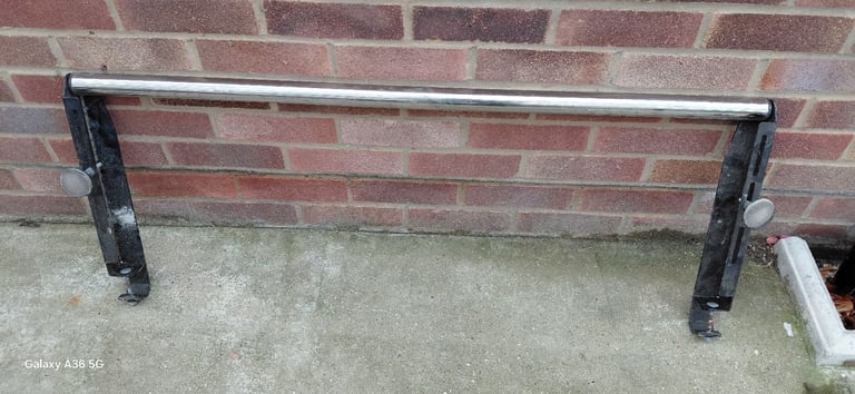 Van Guard ULTI Bar Rear Barn Door Ladder Roller