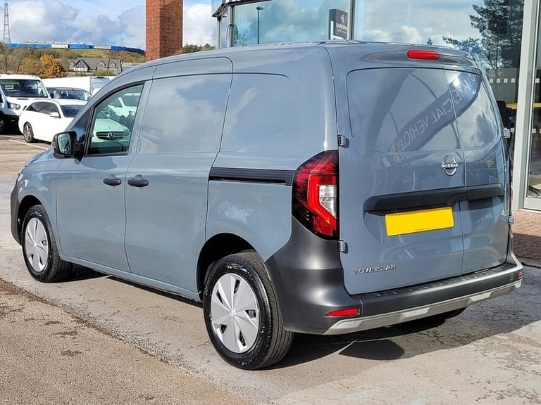 2023 Nissan Townstar TCe Acenta 130ps Euro 6 with Car Play, Air Con, Parking Sensors &amp; 1 Owne...