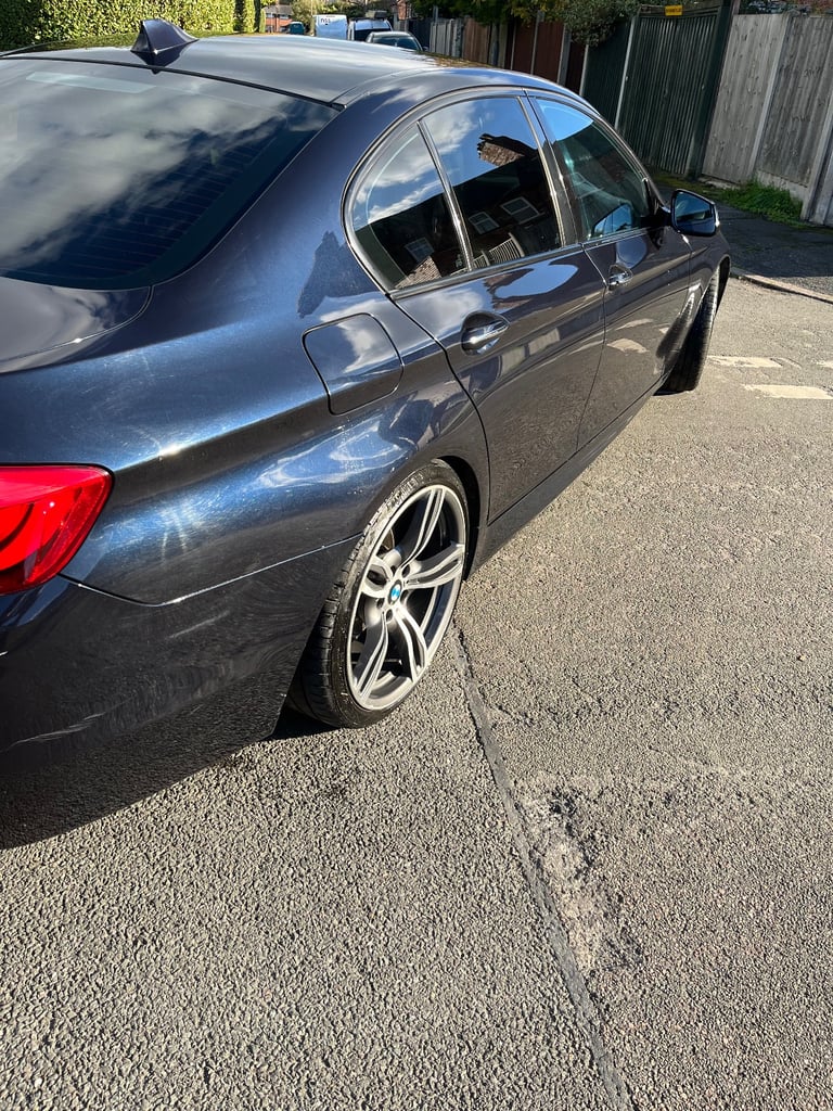 BMW, 5 SERIES, Saloon, 2012, Semi-Auto, 1995 (cc), 4 doors