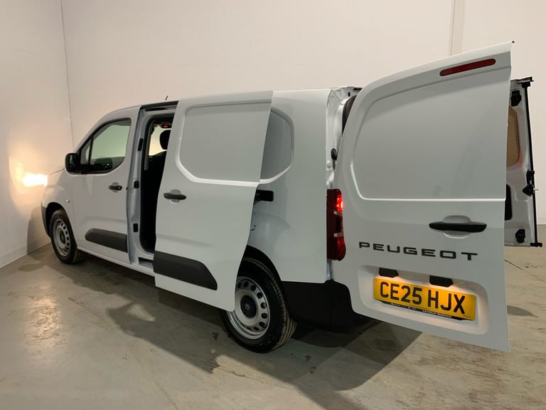 2025 Peugeot Partner 1.5 BlueHDi 100 Professional Crew Van PANEL VAN DIESEL Manual