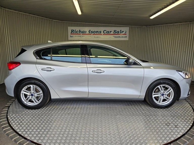 2019 Ford Focus 1.0T EcoBoost Zetec Hatchback 5dr Petrol Manual Euro 6 (s/s) (100 ps) Hatchback P...