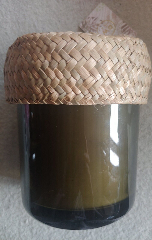 New DW Home Palm Breeze Scented XXL Large Candle 743g 26.2oz Burn 90 Hrs