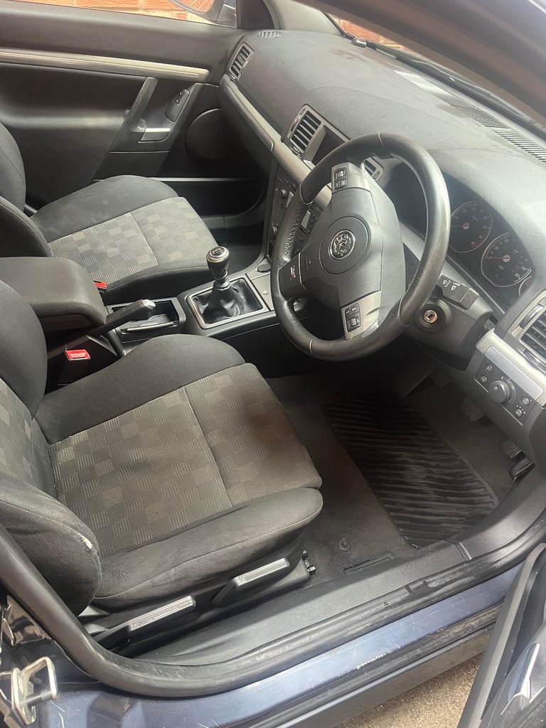 Vauxhall, VECTRA, Hatchback, 2008, Manual, 1796 (cc), 5 doors