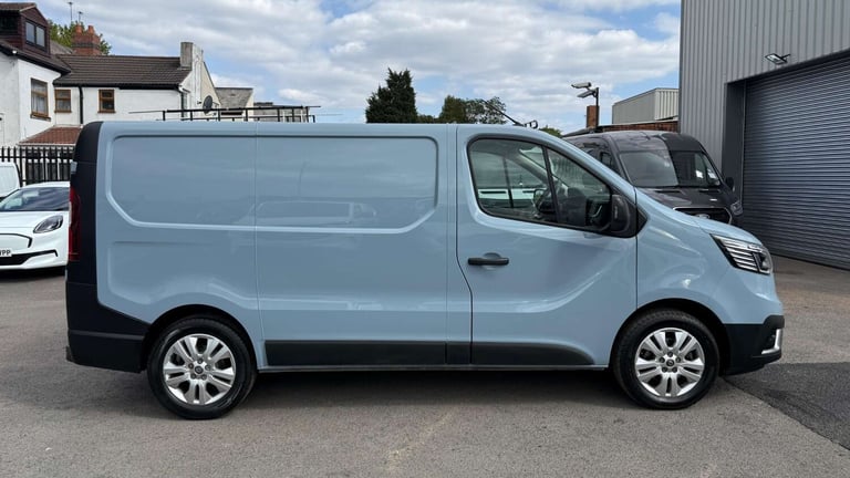 2022 Renault Trafic SL28 Blue dCi 130 Sport Van Van Diesel Manual