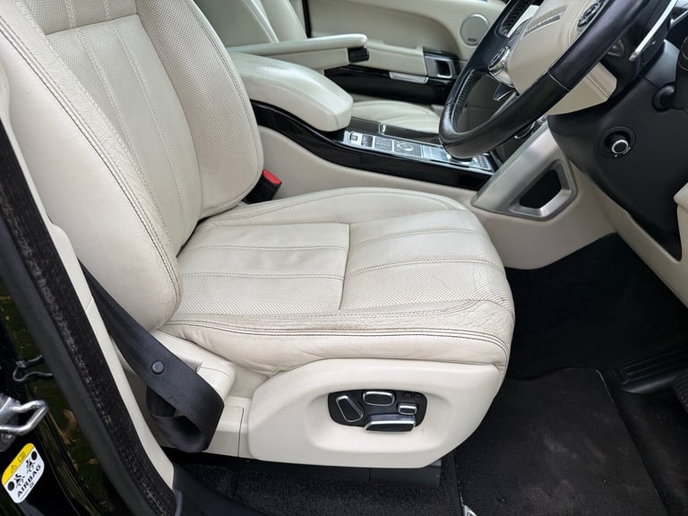 2015 Land Rover Range Rover 4.4 SDV8 Autobiography 4dr Auto ESTATE Diesel Automatic