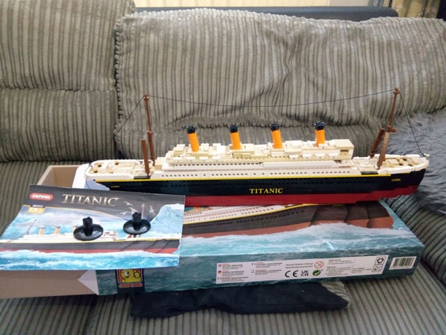 Oxford Titanic Lego set in Heathrow, London Gumtree