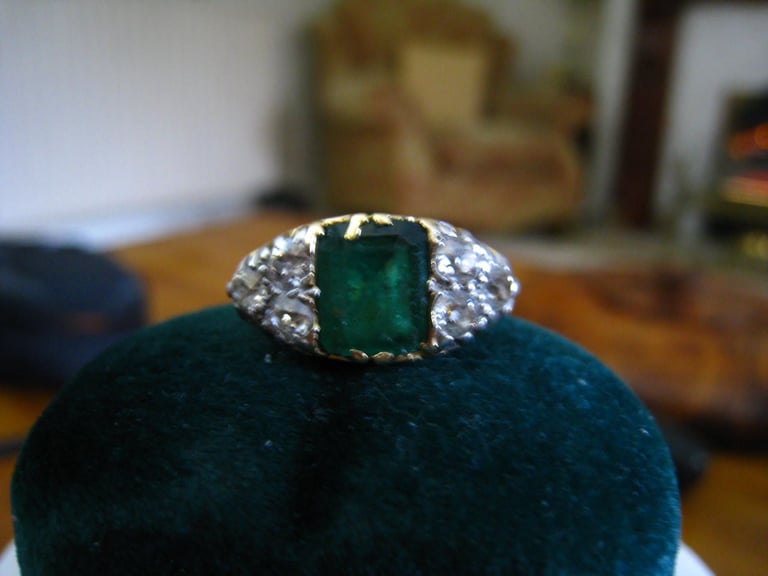 image for Antique Emerald and diamond ring az P